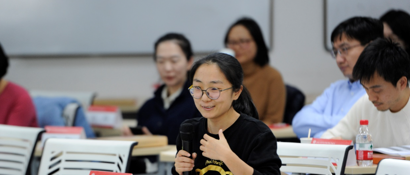 教师开展学科德育融合的问题探析与实践路径