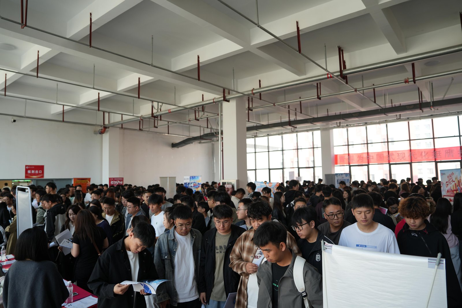 匠心修汽车，青春践使命——湖南汽车工程职业学院2026年校园汽车技能大赛暨汽车知